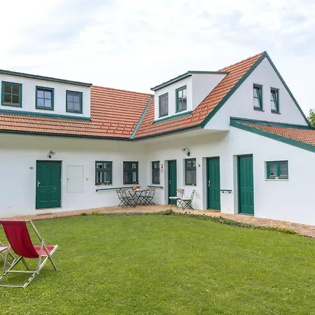 Ferienhaus By Interhome Grub an der March